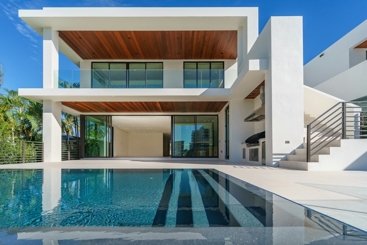 Luxury modern villa at night - Elevation Group VIP portfolio